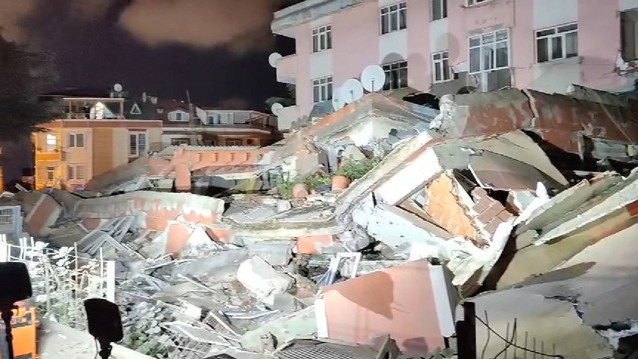 İstanbul Bahçelievler’de 4 katlı bina çöktü