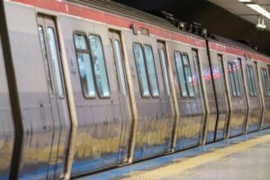 İstanbul'da metro istasyonunda intihar girişimi