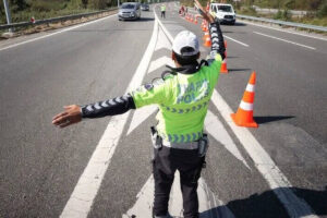 İstanbul'da yarın bazı yollar trafiğe kapatılacak