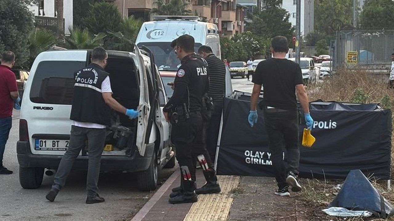 İşyerine saldırı: Baba ve oğlu öldü, anne yaralı!