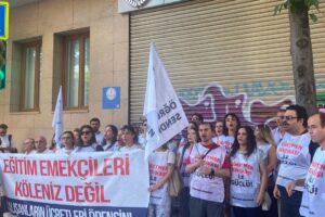 İTA Okulları'nda çalışan eğitim emekçileri haklarını istiyor