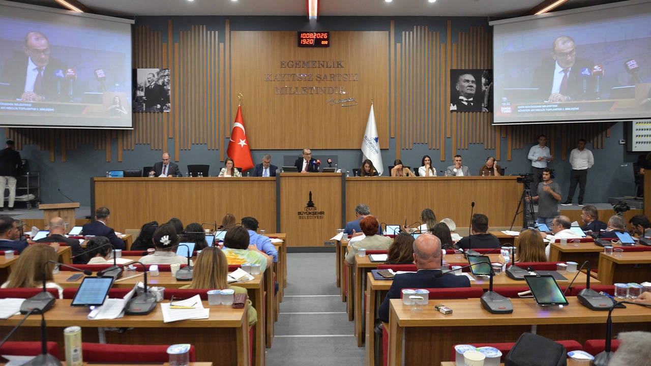 İzmir Büyükşehir Belediye Meclisi’nde aritmetik değişti: En fazla meclis üyesi YENİ Parti’de
