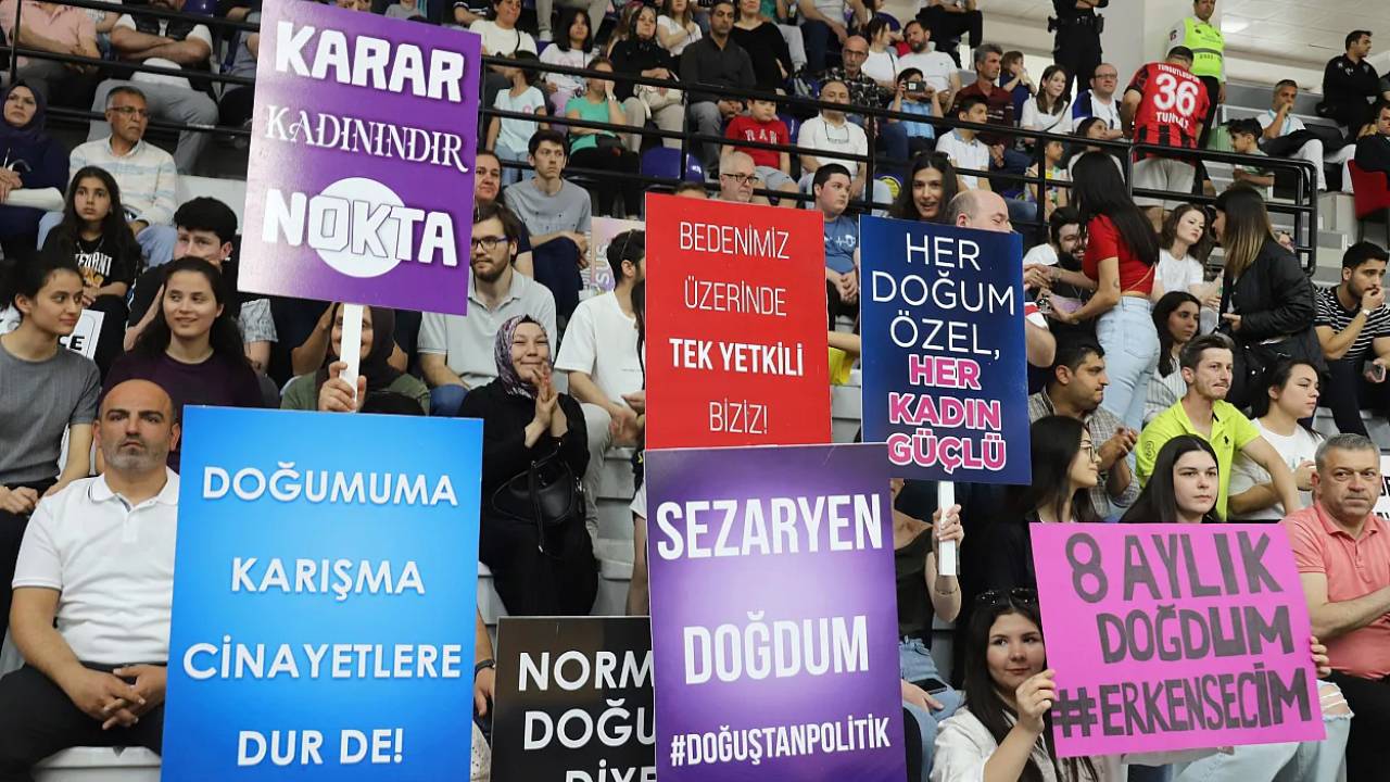 Kadın bedenini yine erkekler konuştu: Meclis'te sezaryen tartışması