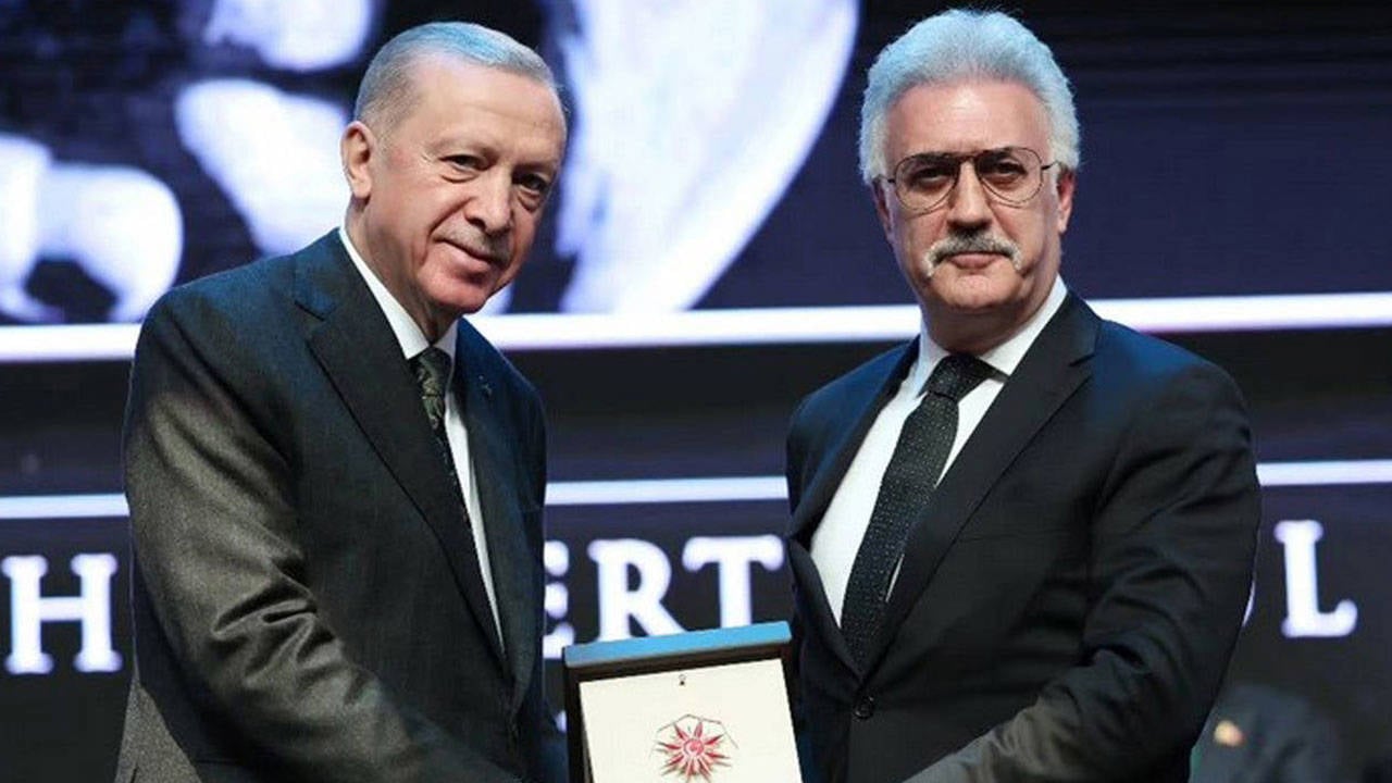 Karadağlı’nın ‘Lale Devri’ sahnede