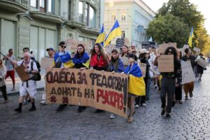 Kiev'de çatlak büyüyor