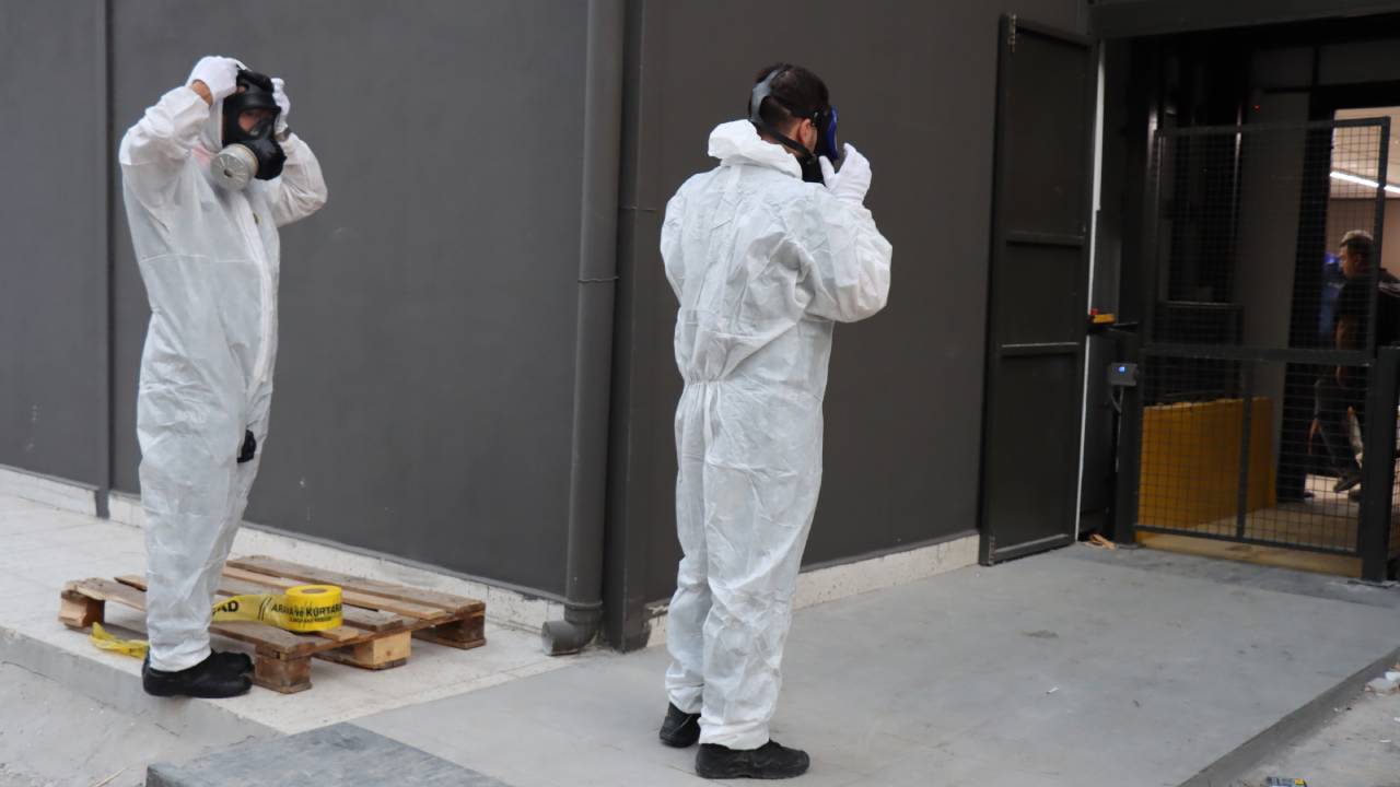 Lavabo açıcı patlamaya yol açtı: 5 kişi yaralandı, yüksek oranda toksik gaz tespit edildi