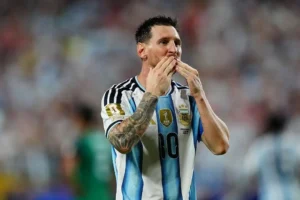 Lionel Messi, milli takım kariyerini noktaladı
