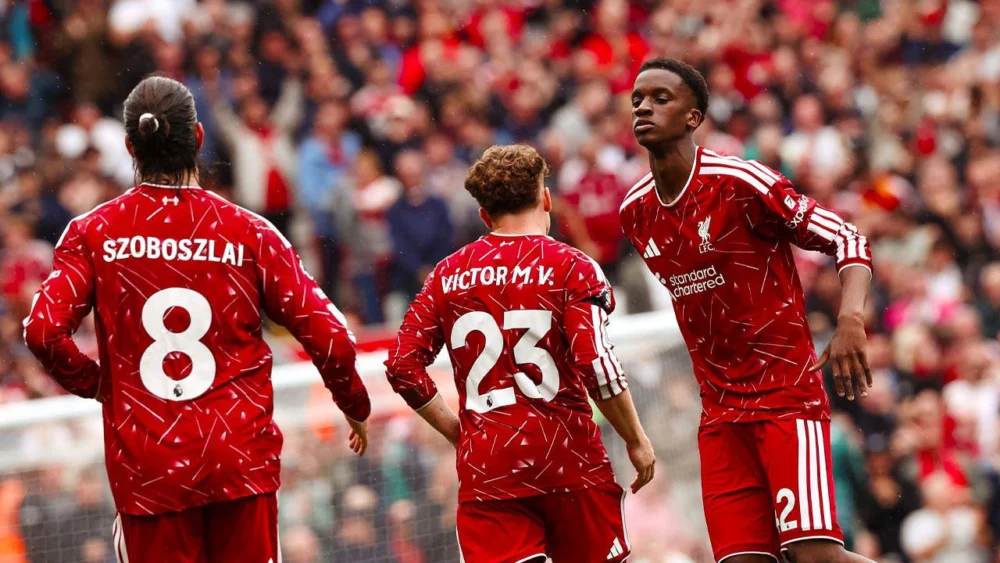 Liverpool, Nottingham Forest karşısında puanı son bölümde kurtardı