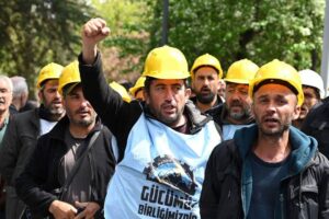 Maden işçileri haklarını arıyor: "Ben sağlığımı kaybettim beyefendi hala itibar diyor"