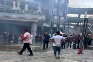 Mısır'da alışveriş merkezinde patlama: 3 kişi öldü, 17 kişi yaralandı