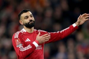Trabzonspor kararı öncesi Mohamed Salah Diyarbakırspor’un eski yıldızını aradı!