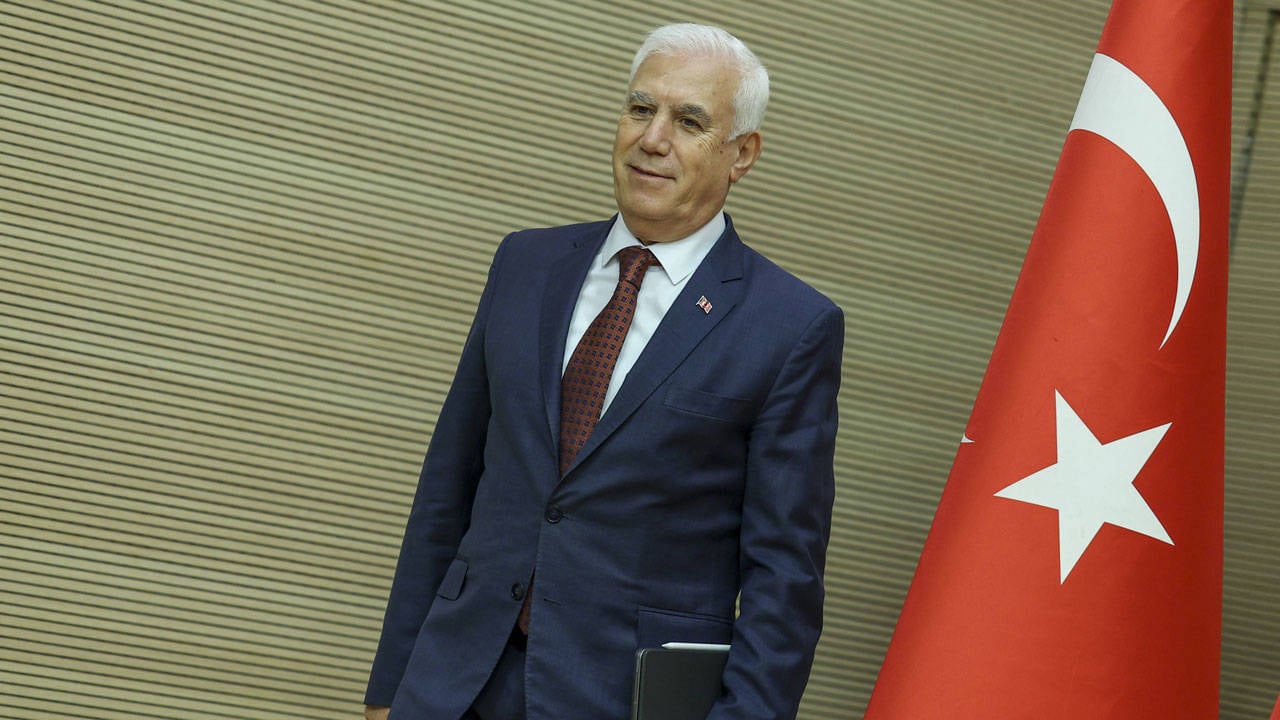 Mustafa Bozbey, CHP'den istifa ettiğini açıkladı