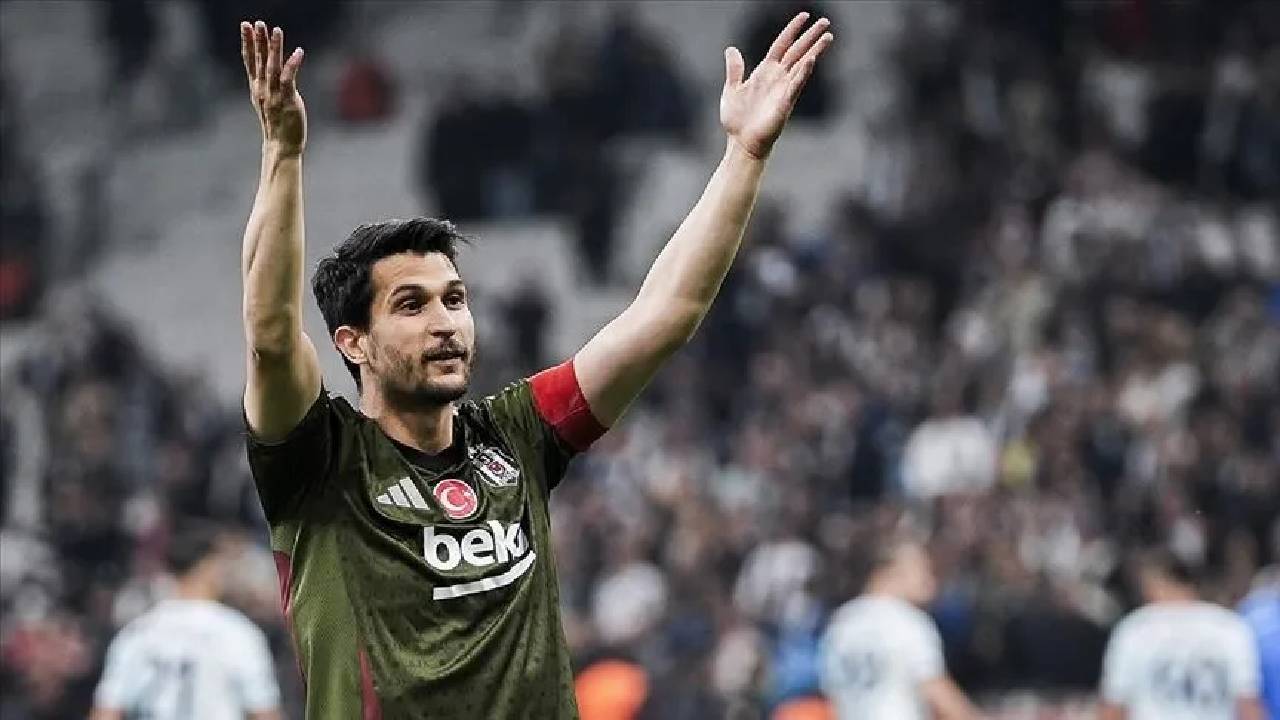 Necip Uysal son kez sahaya çıkıyor: Eyüpspor maçında futbol kariyerini sonlandıracak