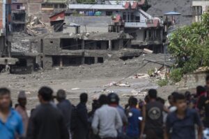 Nepal’de ölü sayısı artıyor: Korkulan oldu, bu kez doğal göl patladı