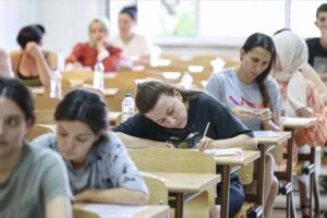 Öğrencinin sınavı enflasyon: Aday az gelir çok