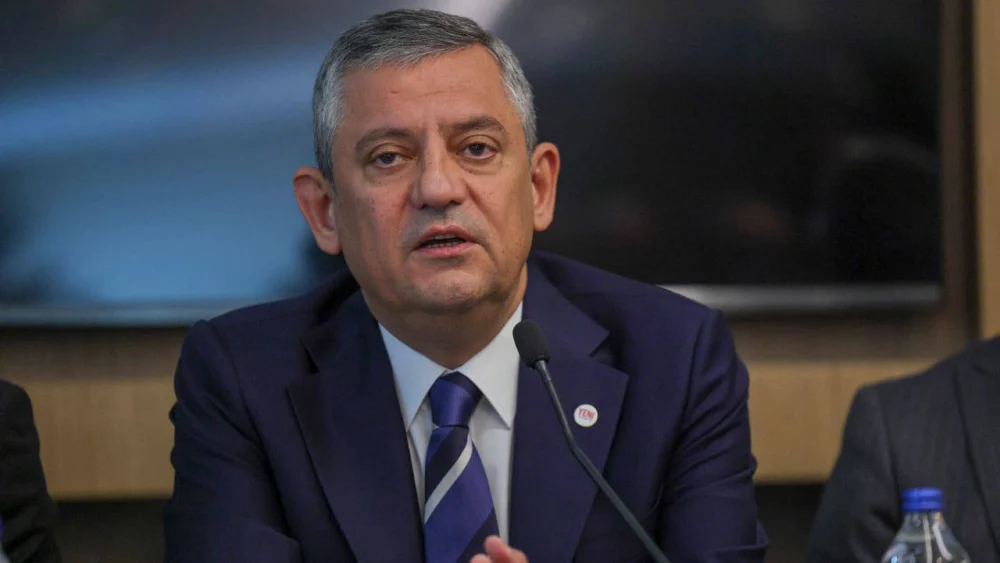 Özgür Özel, Erdoğan'ın sözlerini anımsattı: "Onu dinleyenler şimdi pişman"