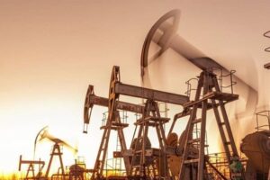 Petrol 90 dolara dayandı: Gözler ABD enflasyon verisinde