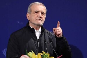 Pezeşkiyan'dan ABD ve İsrail'e: "Topraklarımıza göz dikemezler"