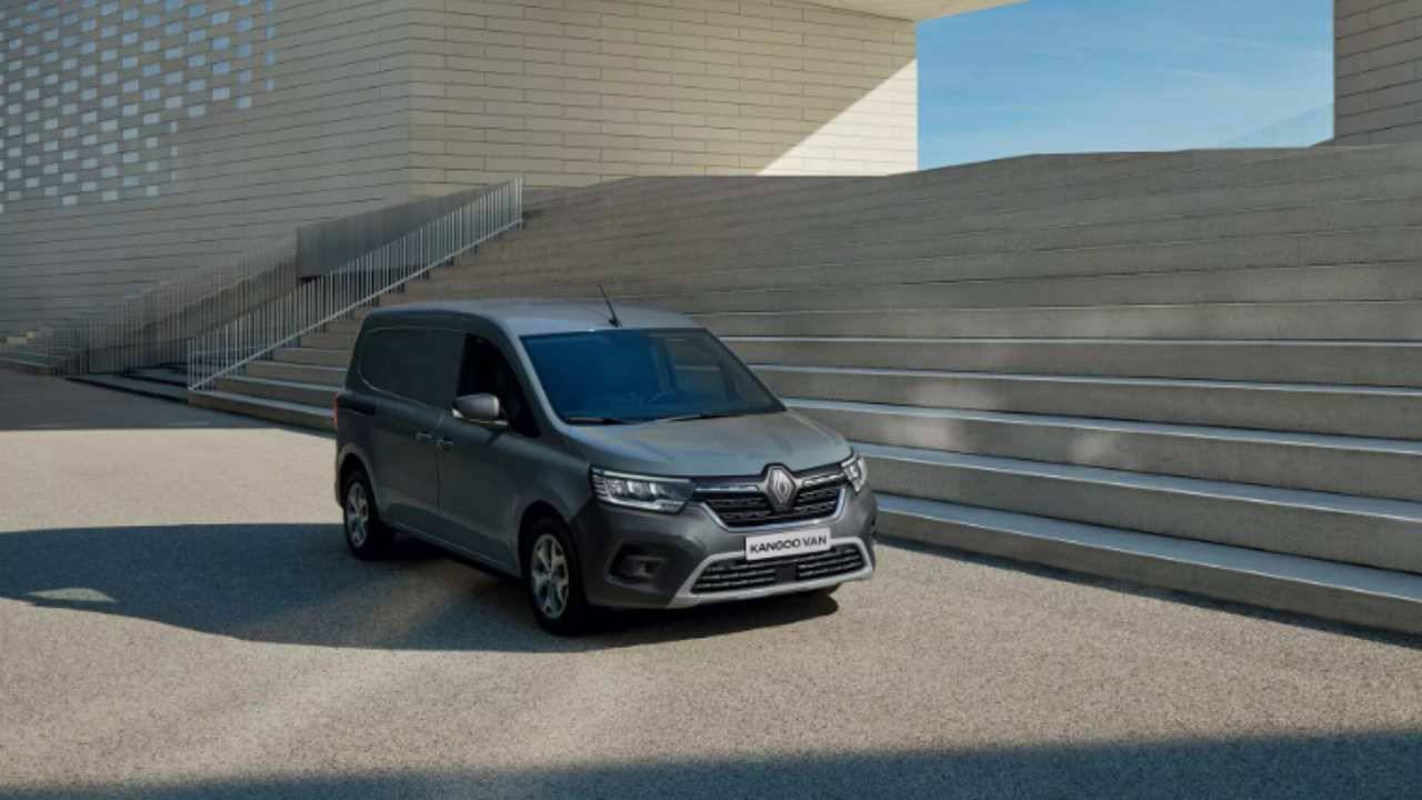 RENAULT KANGOO AĞUSTOS 2026 KAMPANYASI | Takas Desteği ve Taksit Fırsatı!