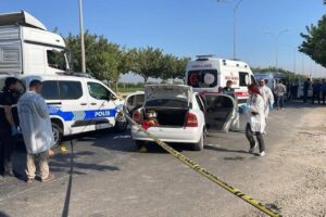 Şanlıurfa’da otomobil tarandı: Ölü ve yaralı var!