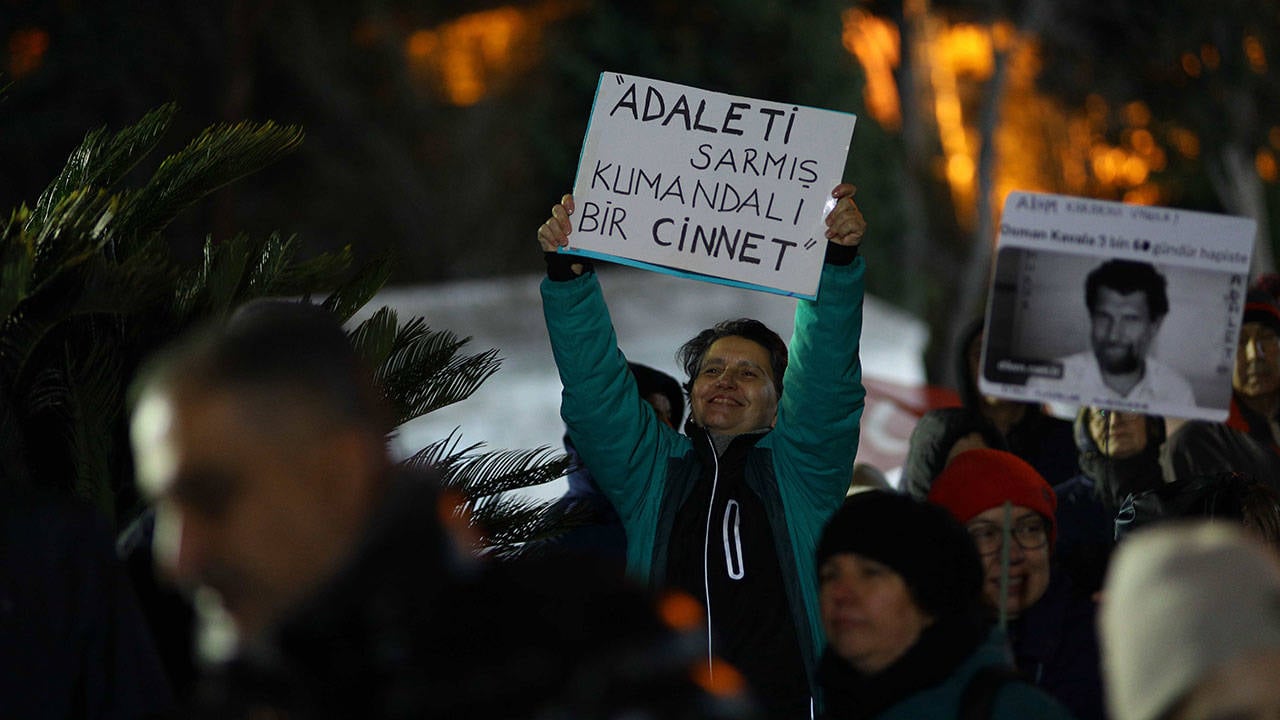 Seçme seçilme hakkının gaspı