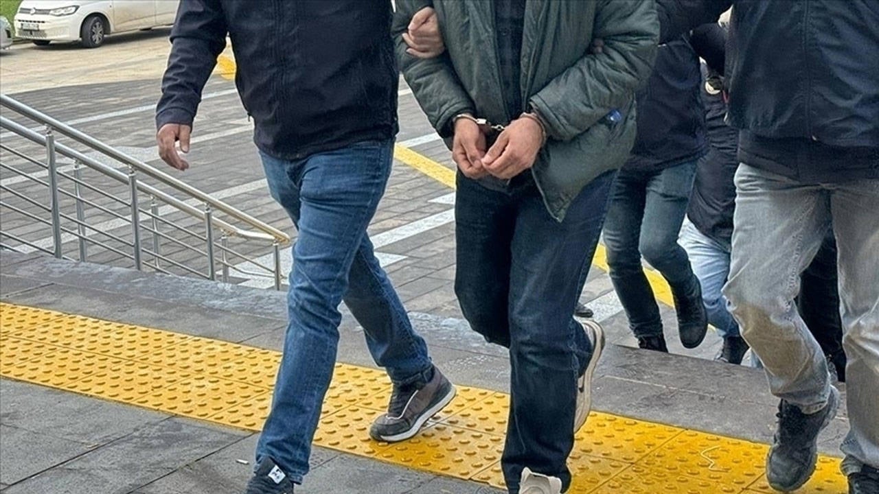 'Sokak hakkı' adı altında haraç kesen örgüte operasyon: 24 tutuklama
