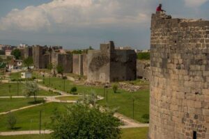 Diyarbakır Surları zamanla yarışıyor!
