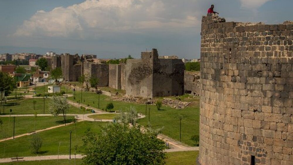 Diyarbakır Surları zamanla yarışıyor!