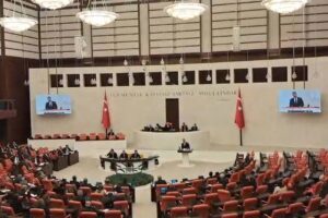 TBMM bilindiği gibi: Muhalefetin gündem önerileri AKP ve MHP oylarıyla reddedildi
