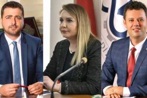Tekirdağ'da Büyükşehir'in ardından 4 ilçe belediye başkanı da YENİ Parti'ye katıldı