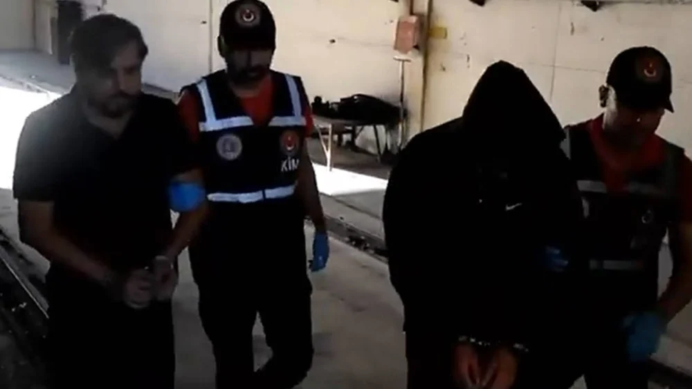 TIR dorsesinin altında bulundu: İlave TV sahibi Arif Kocabıyık gözaltına alındı