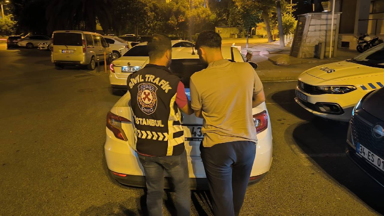 Trafikte tartıştığı sürücünün önünü kesip tehdit etti: Rekor ceza kesildi