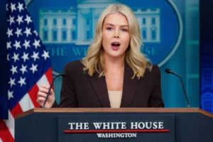 Trump duyurdu: Beyaz Saray Sözcüsü Leavitt ay sonunda görevinden ayrılacak