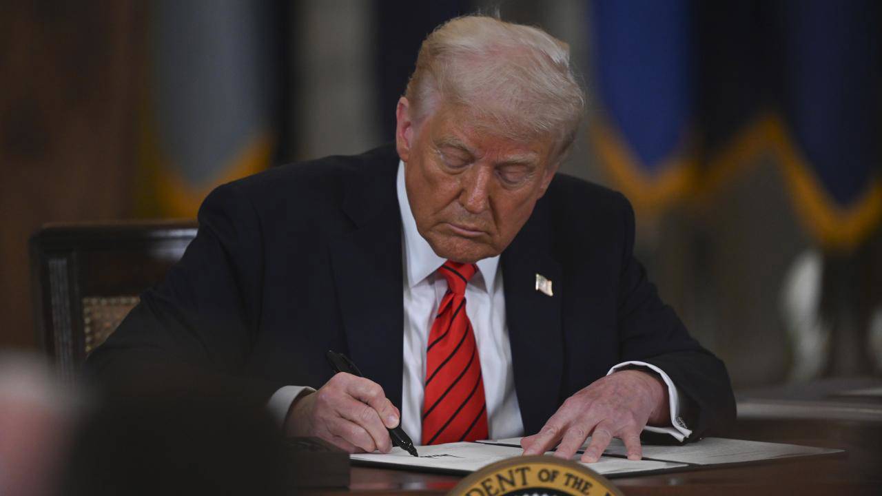 Trump imzaladı: Kanada sınırındaki Ontario Gölü'nün adı "Amerika Gölü" oldu