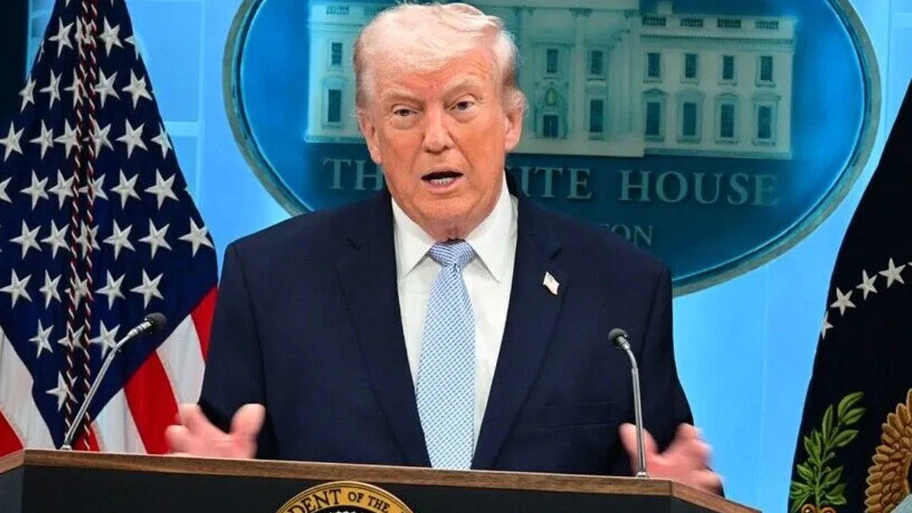 Trump'tan İran mesajı: Görüşmeler sürüyor, askeri seçenek masada