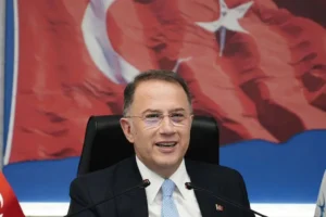 Tutuklu Beylikdüzü Belediye Başkanı Mehmet Murat Çalık hangi partide kalacağını açıkladı