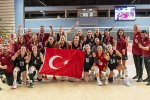 Voleybolda başarı üstüne başarı