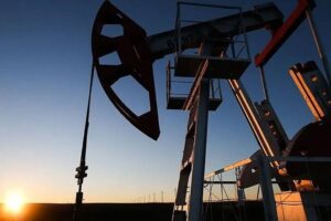 Yaptırım baskısı fiyatları etkiledi: Petrolde yatay seyir