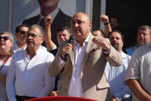 Yatağan Belediye Başkanı Mesut Günay CHP'den istifa ederek YENİ Parti’ye katıldı