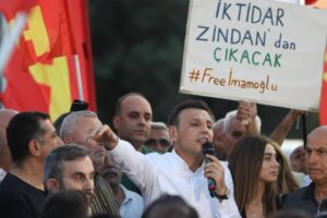 YENİ Parti'den Tuzla'da 'Millet İradesine Saygı' yürüyüşü: 40 milyarlık imar rantını açıklayın