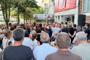 YENİ Parti Manisa İl Örgütü başkanı için sokakta: Bunun adı soruşturma değil, hedef göstermek