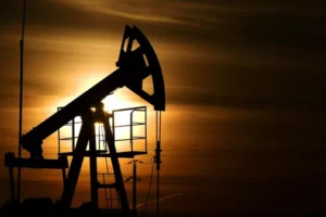 ABD - İran gerilimi piyasaları etkiledi: Brent petrol yükseldi, altın düştü