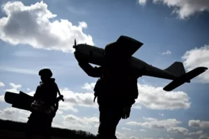 Rus ordusu, Kiev ve Odessa'daki hedefleri SİHA'larla vurdu
