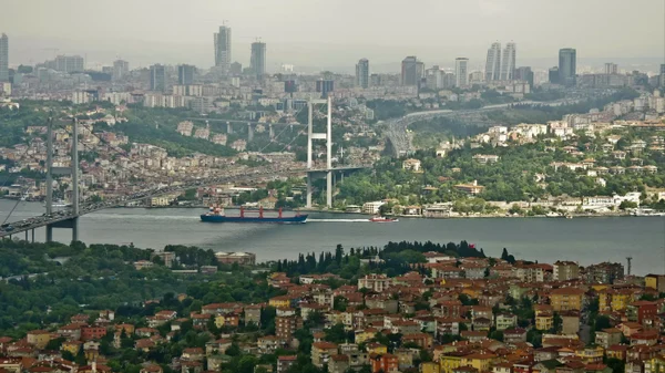 Boğazın en pahalı yalısı satılıyor: Ünlü isim alıcı oldu