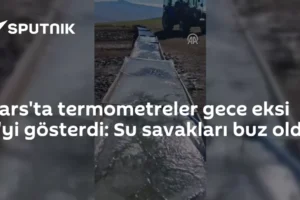 Kars'ta termometreler gece eksi 2'yi gösterdi: Su savakları buz oldu