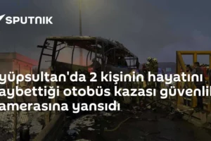 Eyüpsultan'da 2 kişinin hayatını kaybettiği otobüs kazası güvenlik kamerasına yansıdı