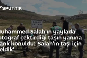 Muhammed Salah'ın yaylada fotoğraf çektirdiği taşın yanına bank konuldu: 'Salah'ın taşı için geldik'