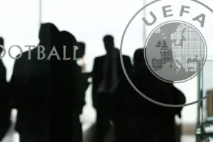 UEFA Fenerbahçe'ye Lyon maçı cezalarını açıkladı: Guendouzi ve Greenwood'a men