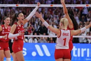 A Milli Kadın Voleybol Takımı, Almanya'yı geçerek yarı finale yükseldi
