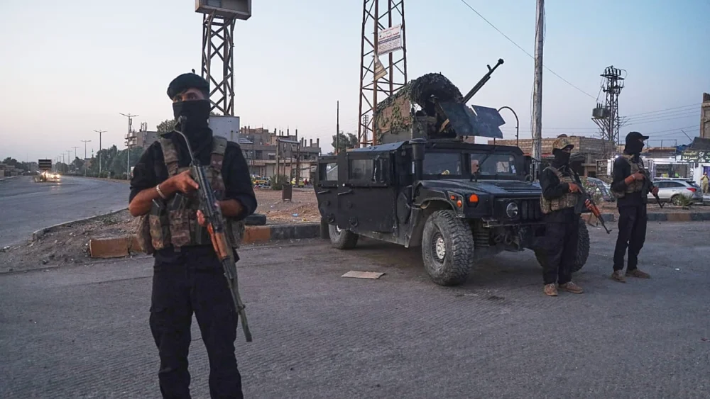 Kobani'de gerilim artıyor: Protestoların ardından sokağa çıkma yasağı ilan edildi